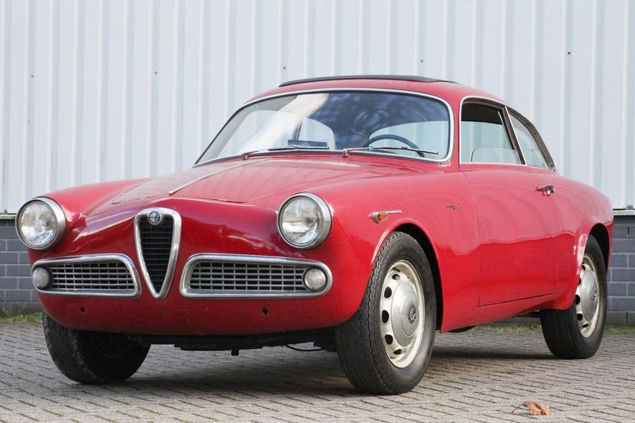 1959 Alfa Romeo Giulietta Sprint at COYS Grandes Marques Maastricht Sale