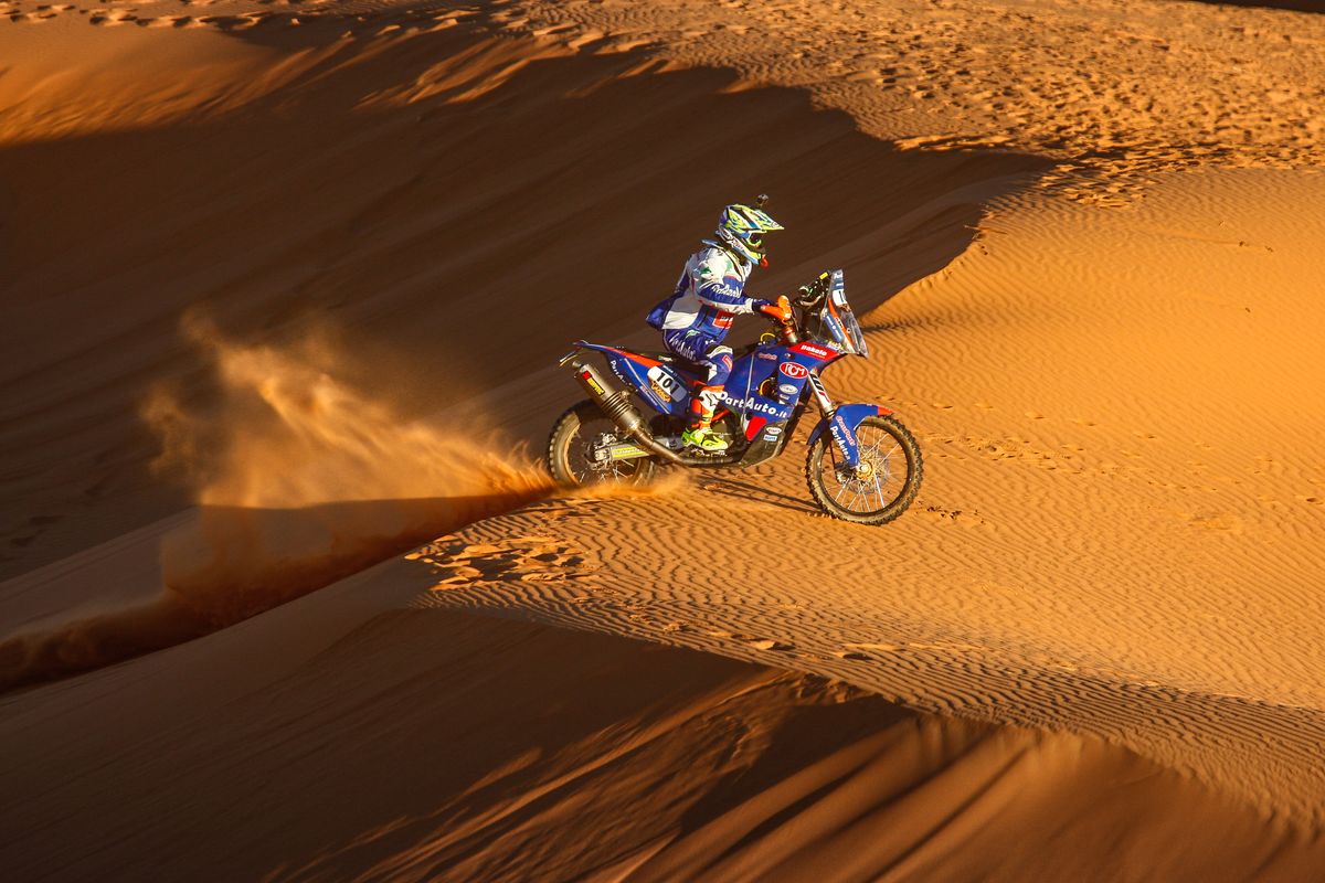 Africa Eco Race : Vasilyev and Ceci stage winners