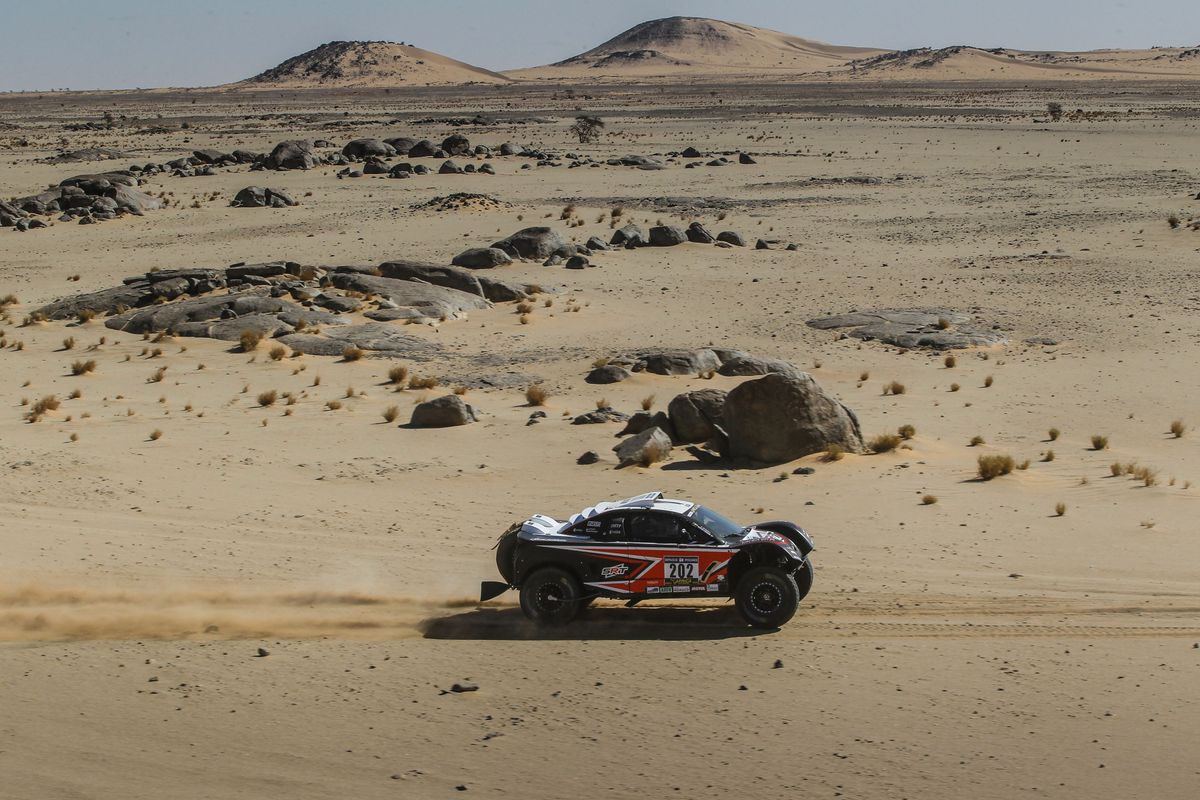 Africa Eco Race : Serradori leads, Oliveira still in the game