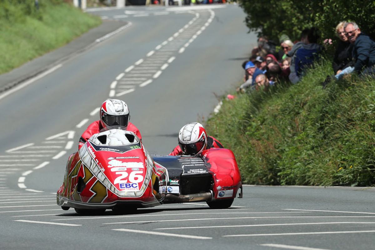Sidecar duo Blackstock and Rosney join Silicone Engineering set-up for Isle of Man TT