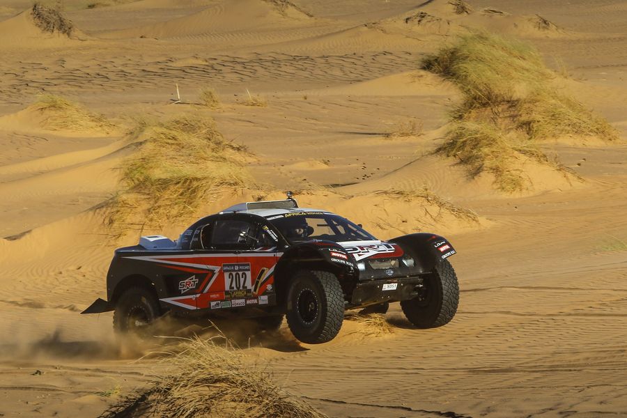 Africa Eco Race - A stage full of suspense and surprises in the dunes of Mauritania