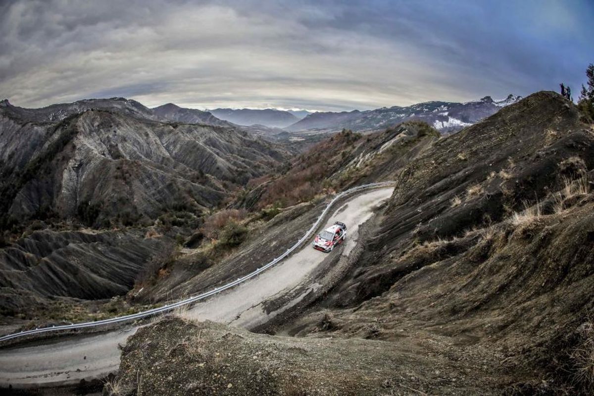 Ogier pulls clear on Saturday morning's Rallye Monte-Carlo