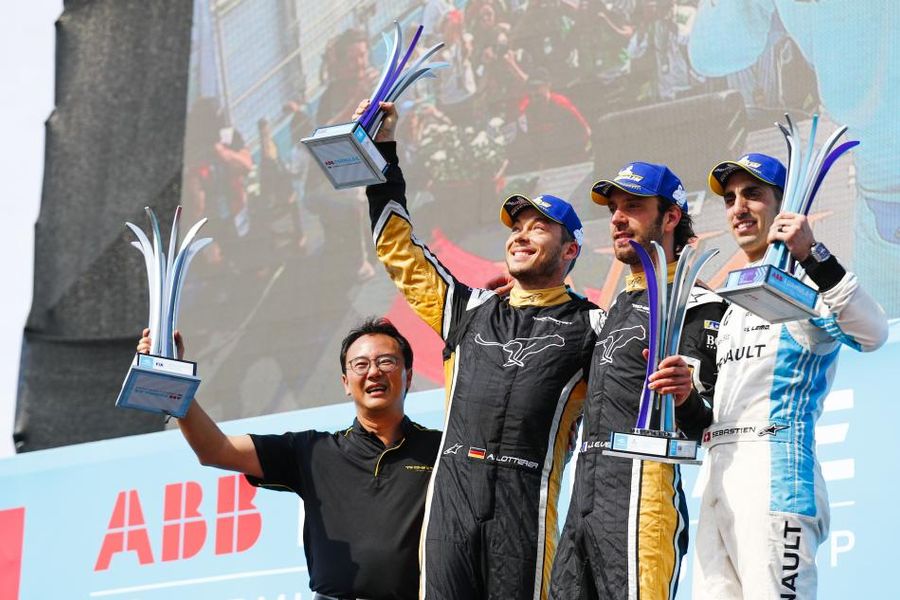 Vergne holds off TECHEETAH team-mate Lotterer in Chilean E-Prix