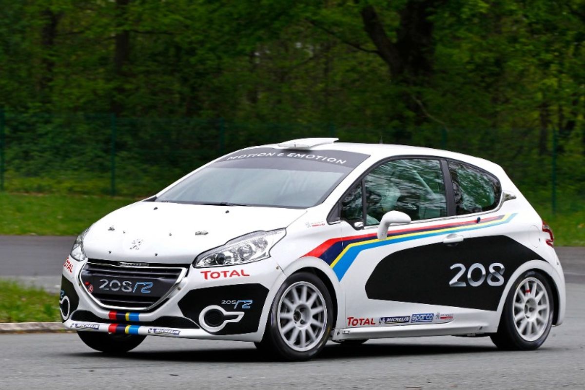 Fossey switches to Peugeot 208 R2 for asphalt attack