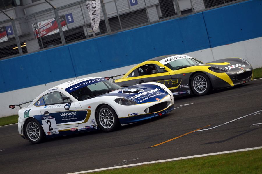 Richardson Racing re-signs Alex Toth-Jones for Ginetta GT5 Challenge