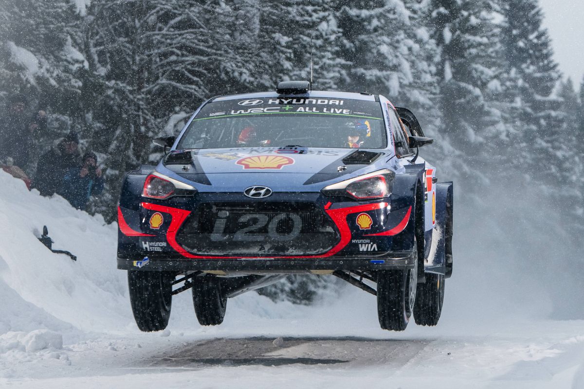 Neuville heads Hyundai 1-2-3 on Friday on Rally Sweden  