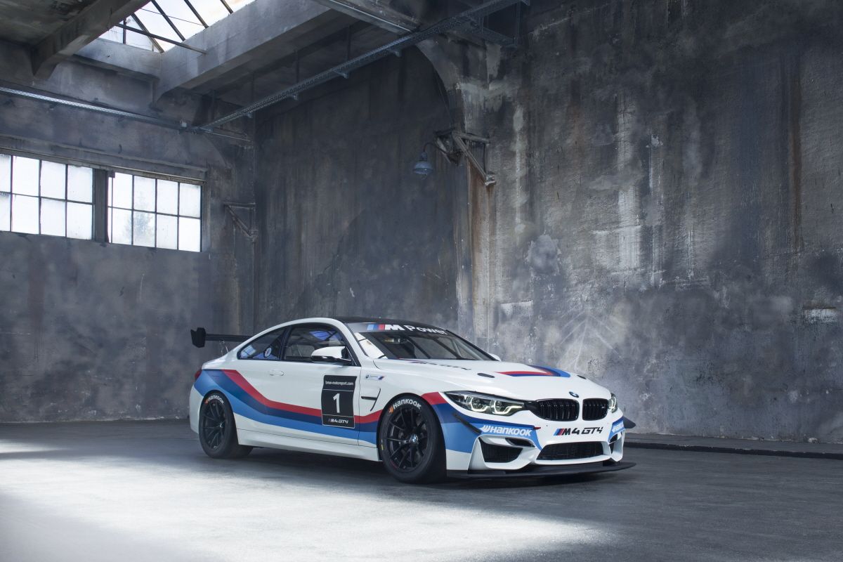 Endurance Racer Owens Makes VLN Return With New BMW M4 GT4