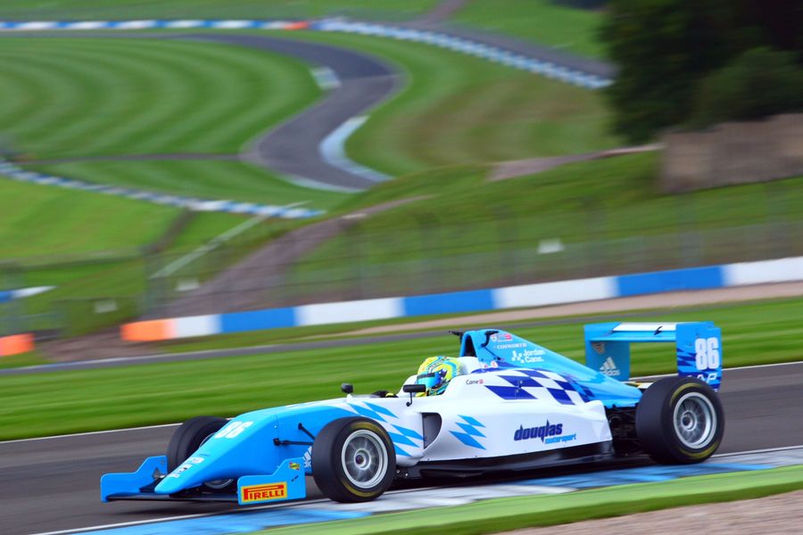 Jordan Cane returns to Douglas Motorsport for Oulton British F3