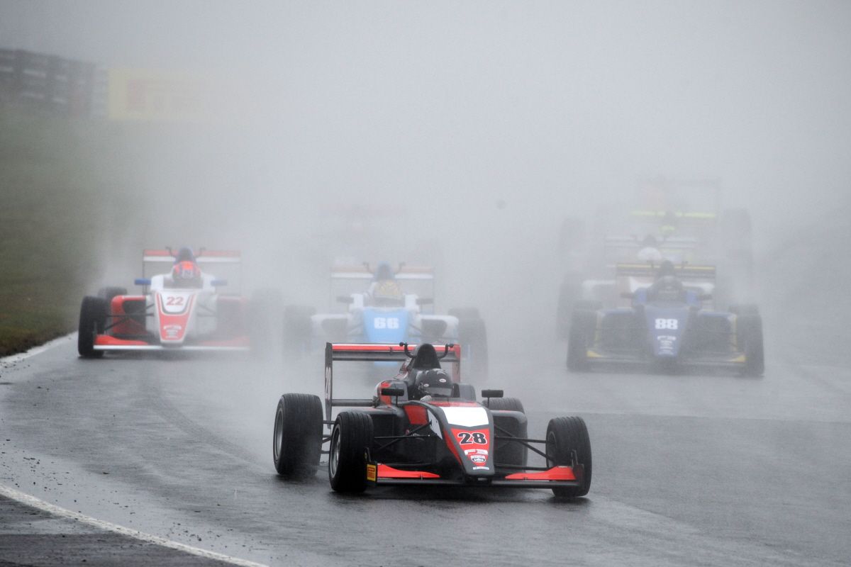 Lundqvist Begins Maiden British F3 Season With Victory At Oulton