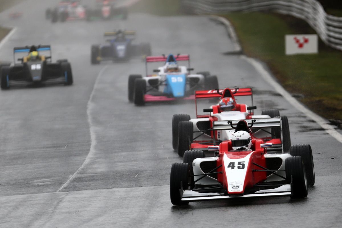Solid start for Hillspeed at Oulton British F3 opener