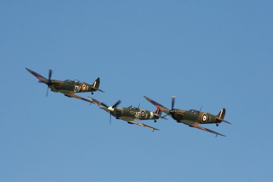 Battle of Britain Memorial Flight flypasts confirmed for Donington Historic Festival