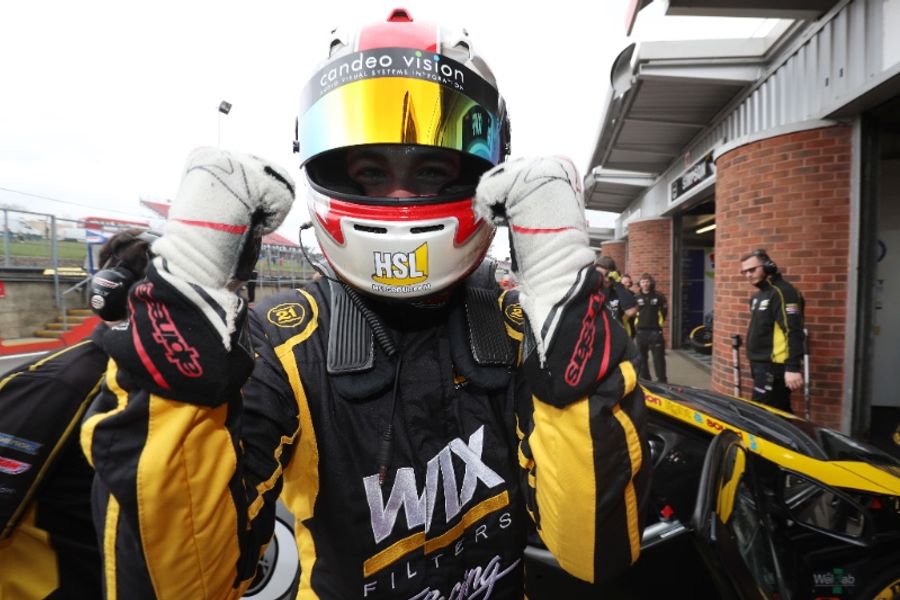 BTCC kicks off with dramatic qualifying at Brands Hatch