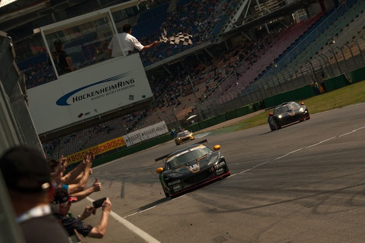 Lotus Cup Europe : Evoras to the fore as Steve Williams doubles up in Germany