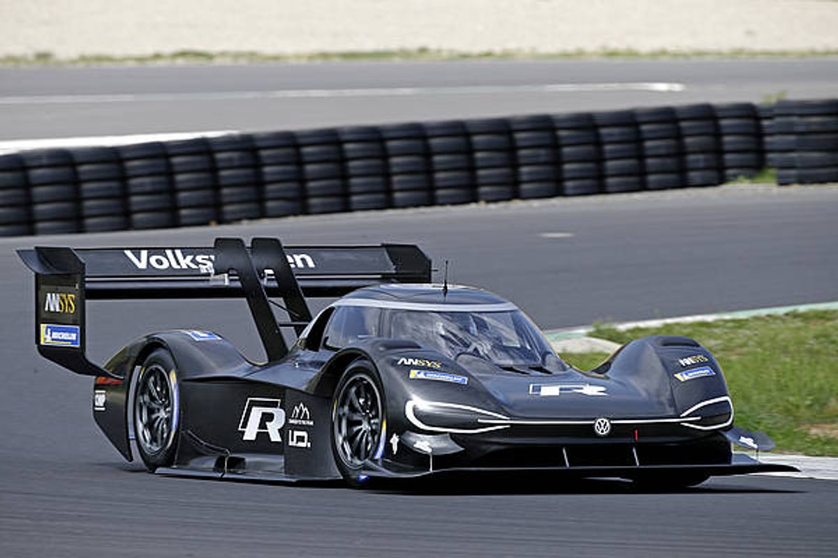 The Volkswagen I.D. R Pikes Peak in its element: First outing in Alès