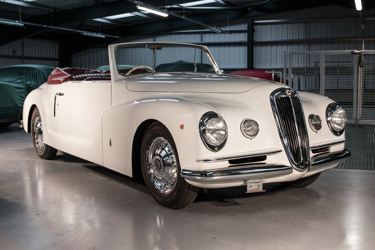 Lancia Aprilia Farina Cabriolet and Lancia Aurelia B20 GT Series IV for auction