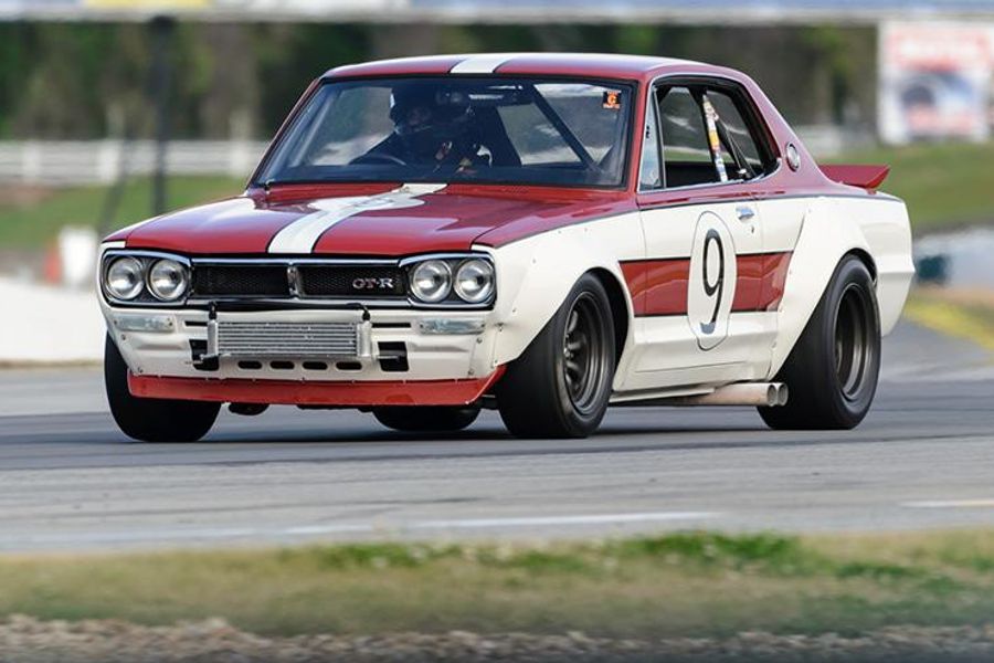 1971 Skyline GT-R Driven to Overall Victory in Nissan/Datsun Feature Race