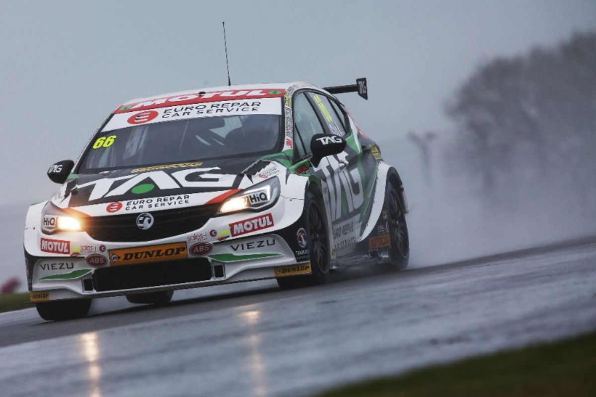 Cook claims dramatic pole position at Donington BTCC