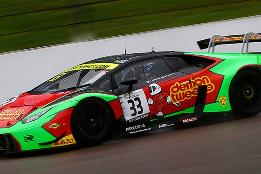 Barwell overturn deficit to claim Rockingham British GT pole