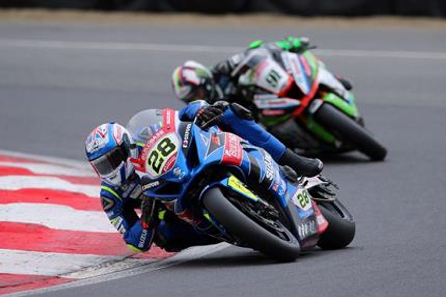  Championship leaders Buildbase Suzuki set for Oulton BSB