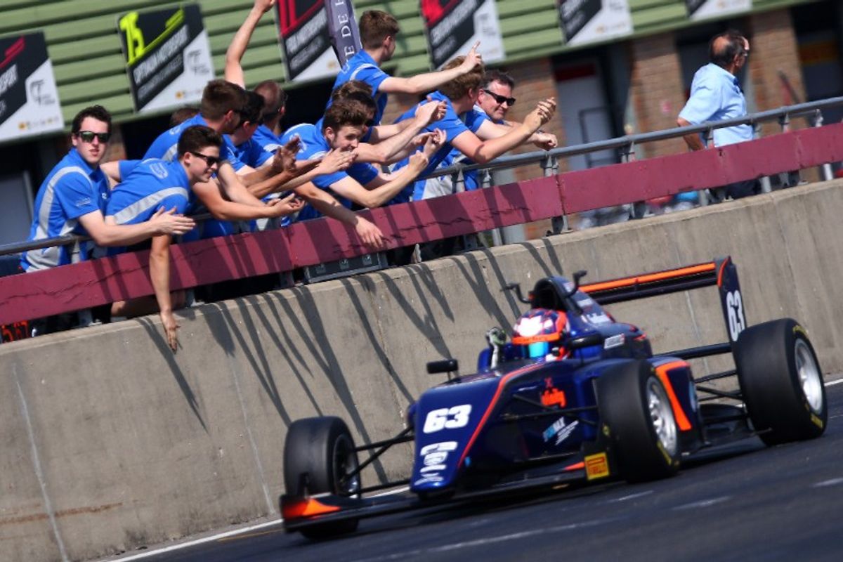 British F3 a tie at the top as Kjaergaard wins from pole at Snetterton