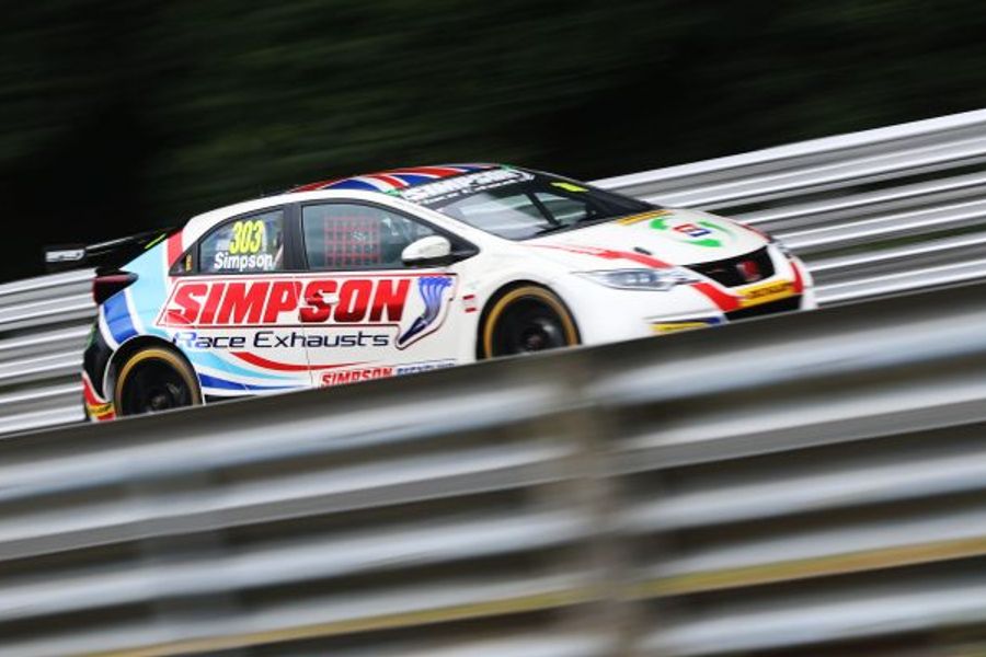 Matt Simpson secures his maiden BTCC pole at Oulton Park