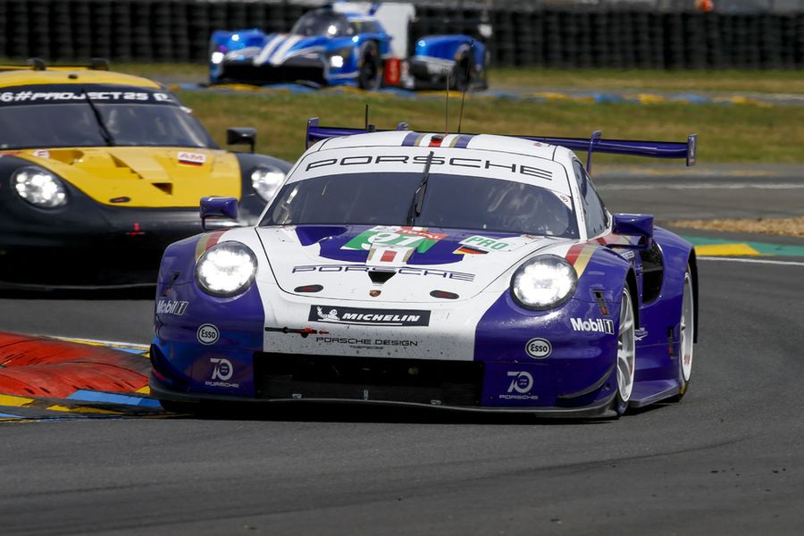 Ten Porsche 911 RSR take on Le Mans