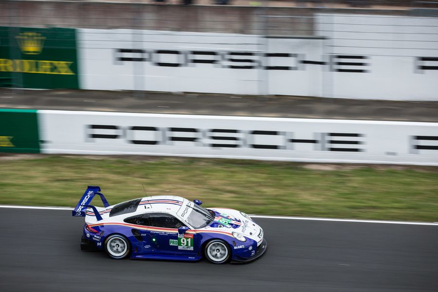 Porsche locks out first row in Le Mans GT