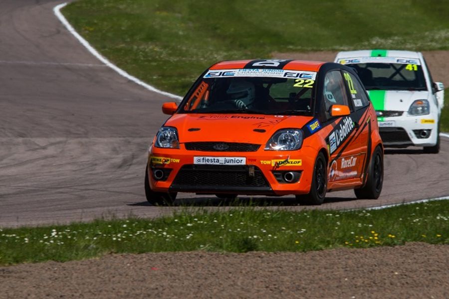 British Club Racing Continues at Rockingham This Weekend