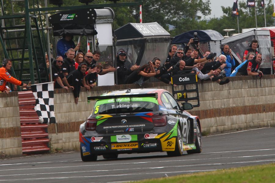 BTCC races into Croft this weekend