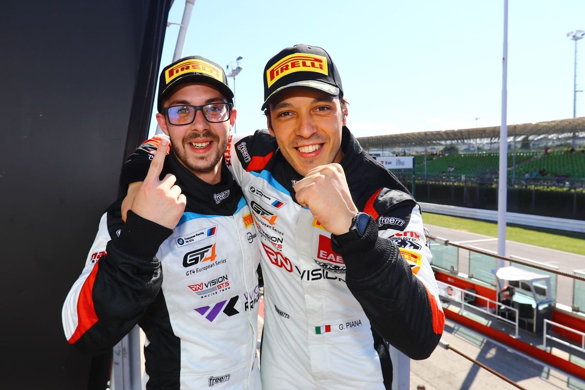 Piana and Umbrarescu claim thrilling GT4 race one at Misano