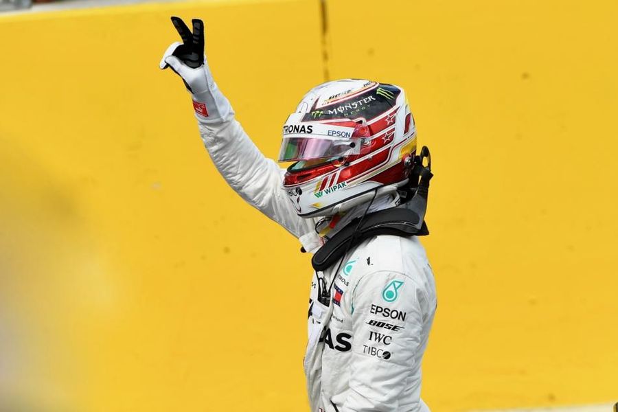 Hamilton wins French Grand Prix, podium for Kimi