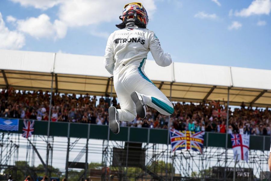 Hamilton edges Vettel and Raikkonen for British Grand Prix pole