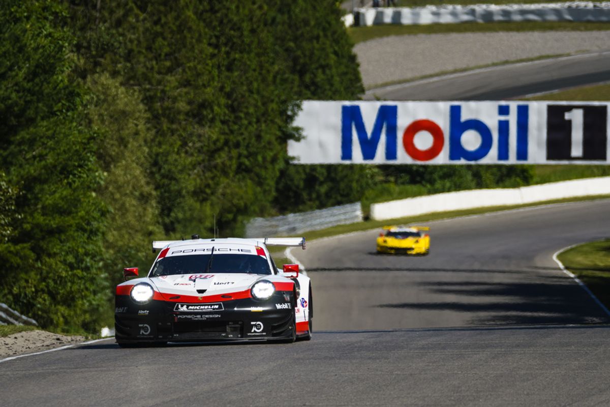 Pole position for the Porsche 911 RSR in Canada