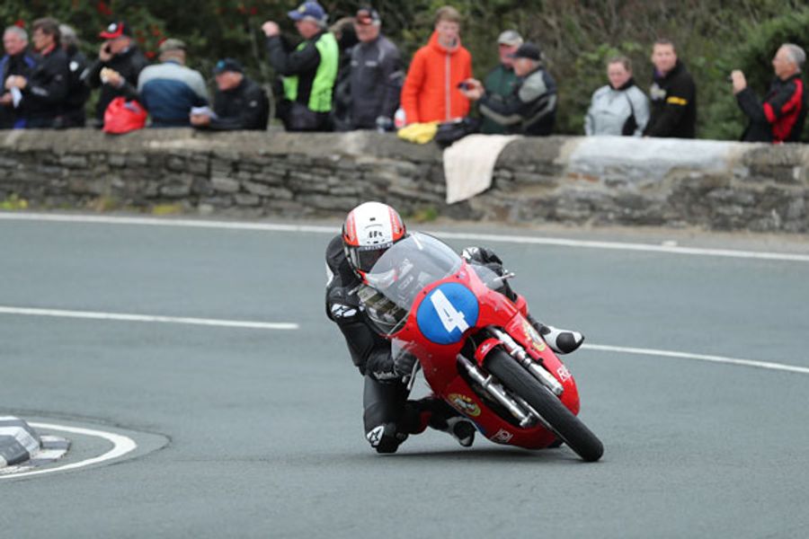 Michael Rutter faces strong challenge for title defence in Junior Classic TT Race
