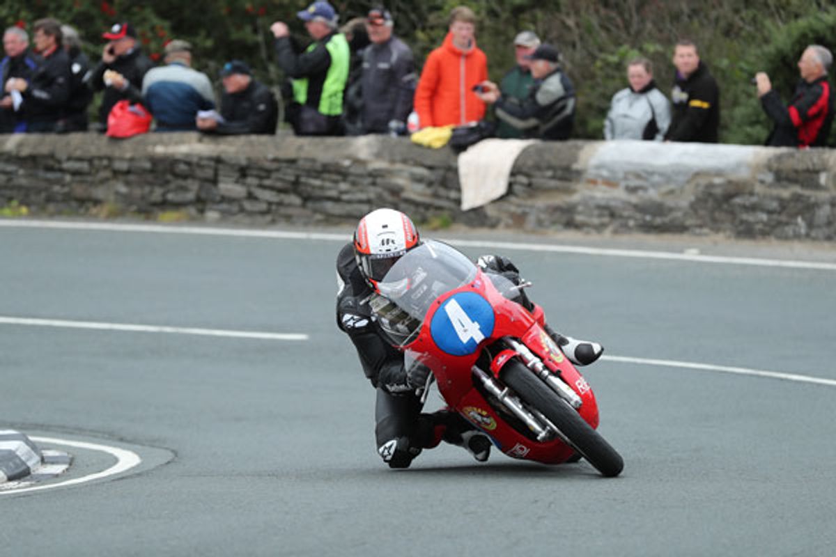 Michael Rutter faces strong challenge for title defence in Junior Classic TT Race