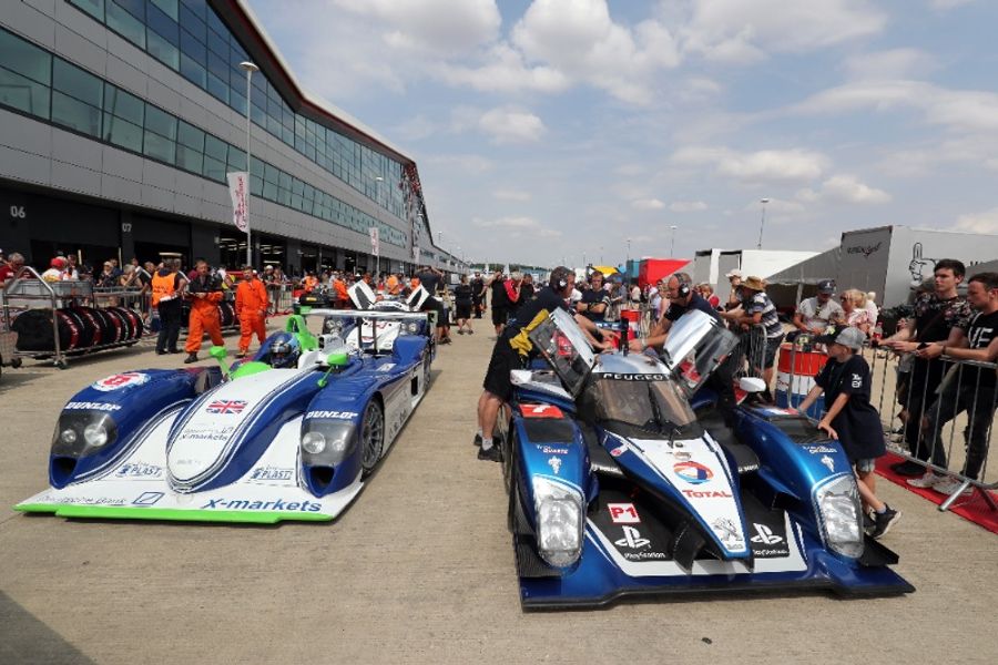 More than 1000+ cars qualify for 21 races as Silverstone Classic blasts off