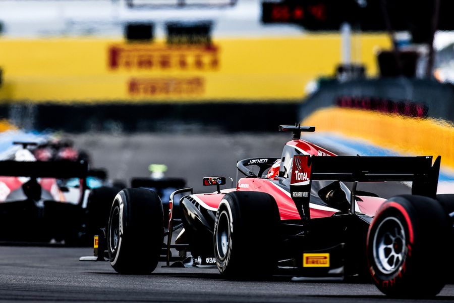 F2 drivers take on the Hungaroring's twists and turns with medium and supersoft tyres