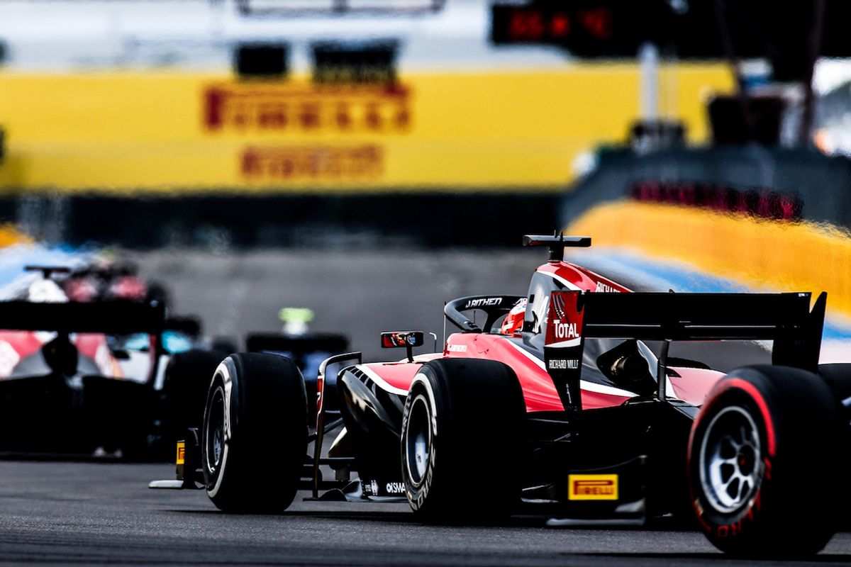 F2 drivers take on the Hungaroring's twists and turns with medium and supersoft tyres