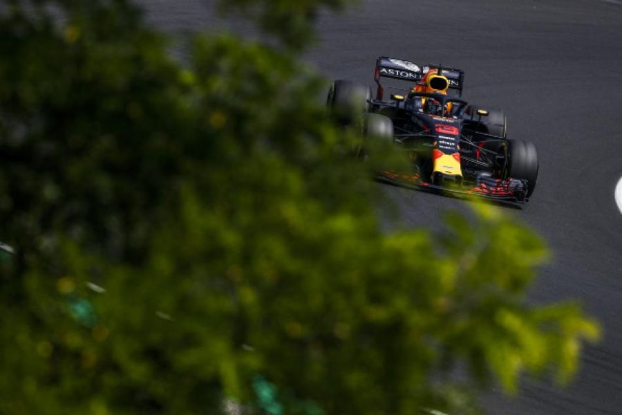 Daniel Ricciardo tops timesheet in opening practice for Hungarian GP