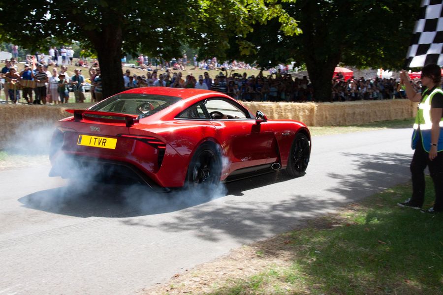 Sensational Supercar Weekend For Beaulieu