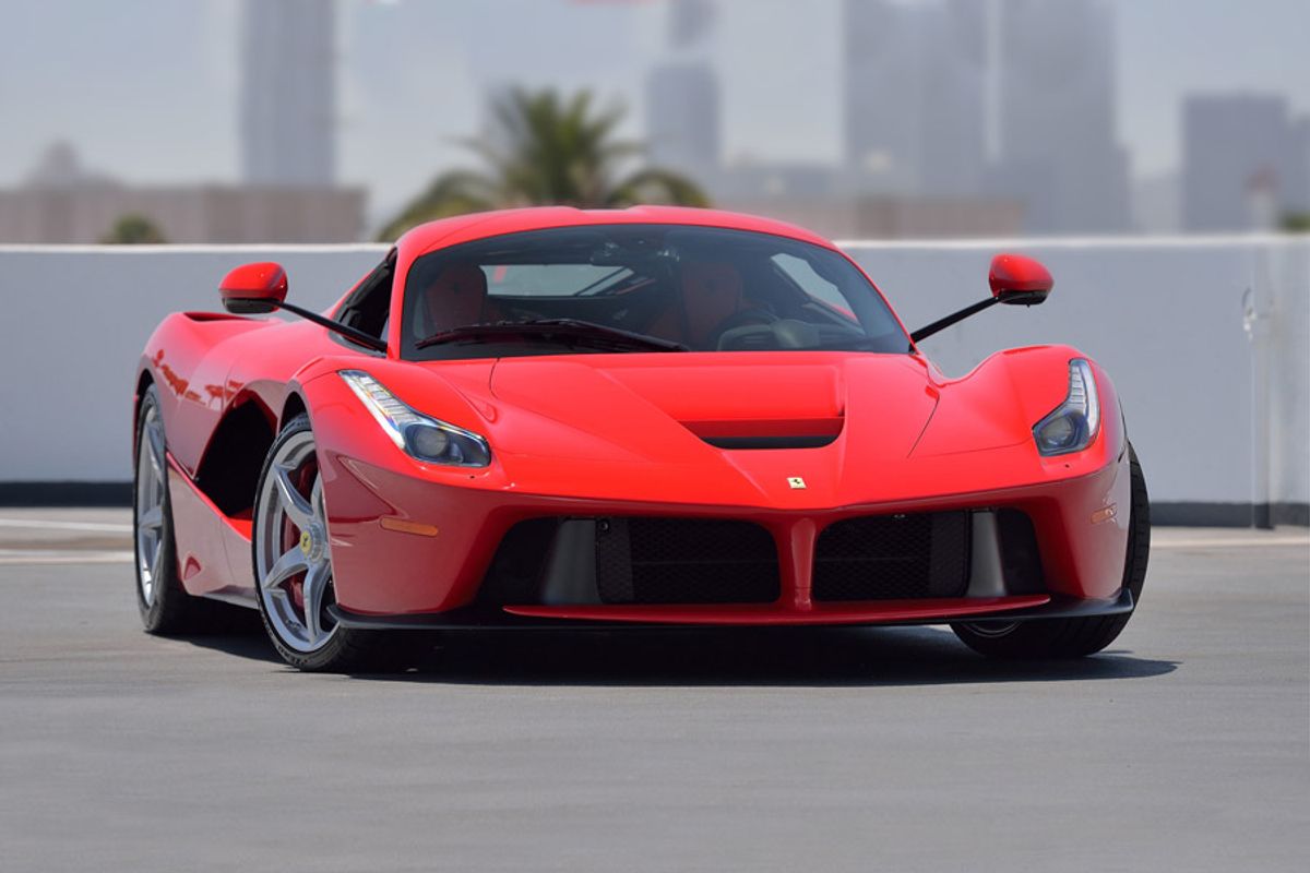   LaFerrari: Choose Your Favorite Colour at Mecum Monterey Auction