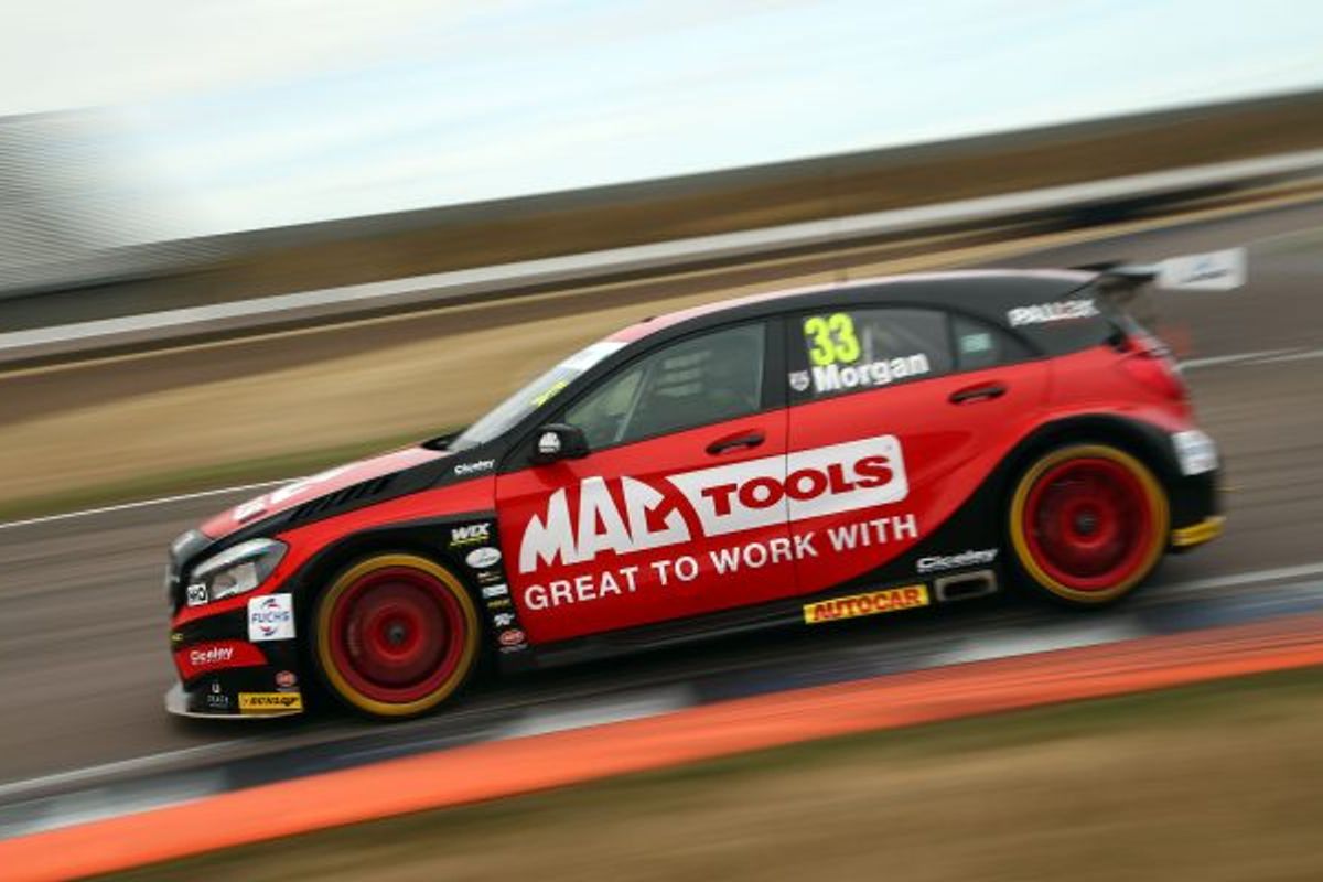 Commanding lights-to-flag victory for Adam Morgan in Rockingham BTCC opener