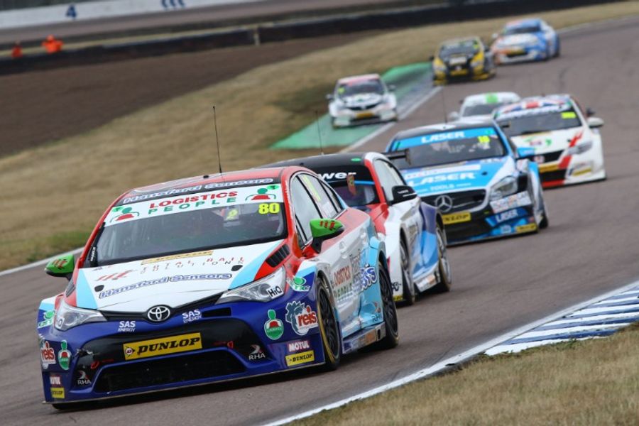 Tom Ingram maintains BTCC title tilt with stunning Rockingham recovery drive