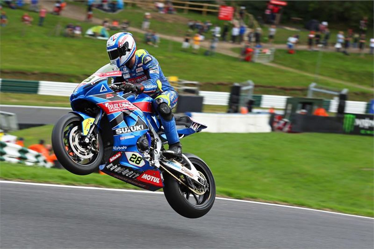 Two podiums and Championship lead for Buildbase Suzuki