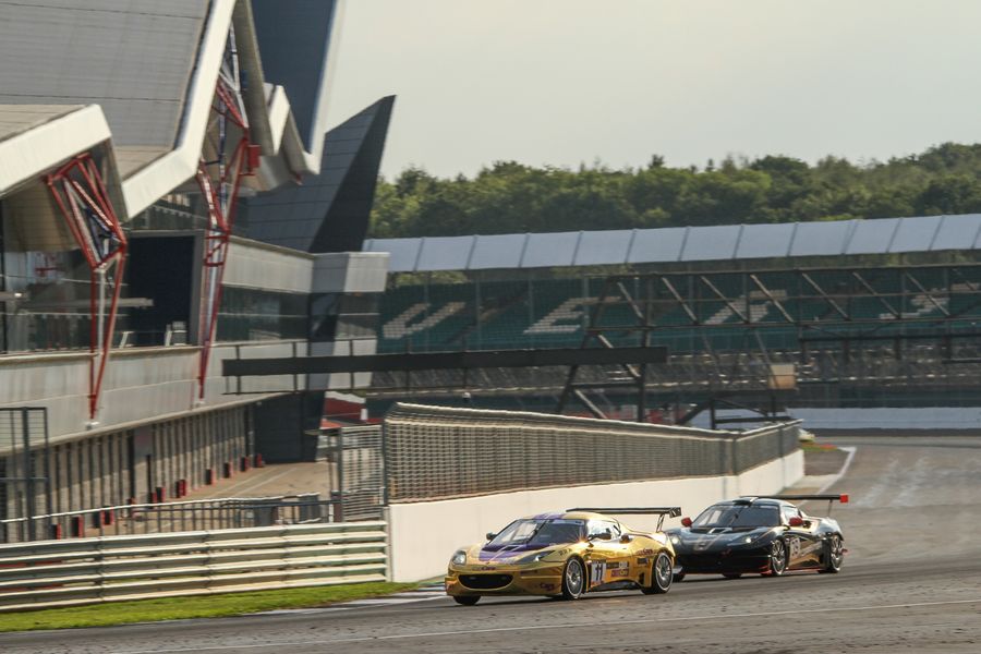 McInulty claims a home win at Silverstone as Balogh clinches LoTRDC title
