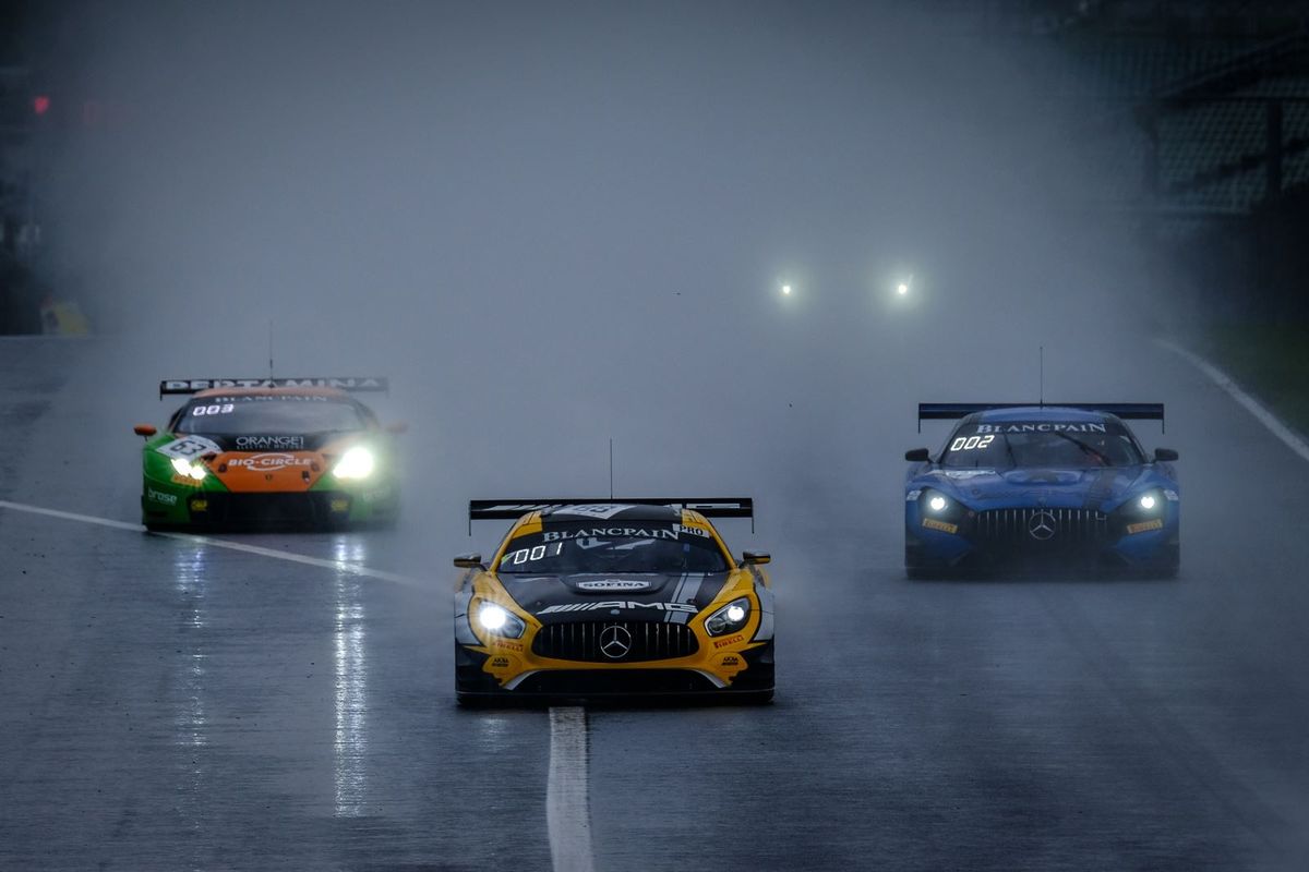 Marciello and Meadows master tricky conditions to secure Hungaroring Blancpain GT win