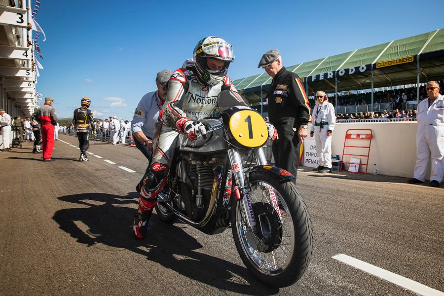Goodwood: English and McGuinness win Barry Sheene Memorial Trophy thriller