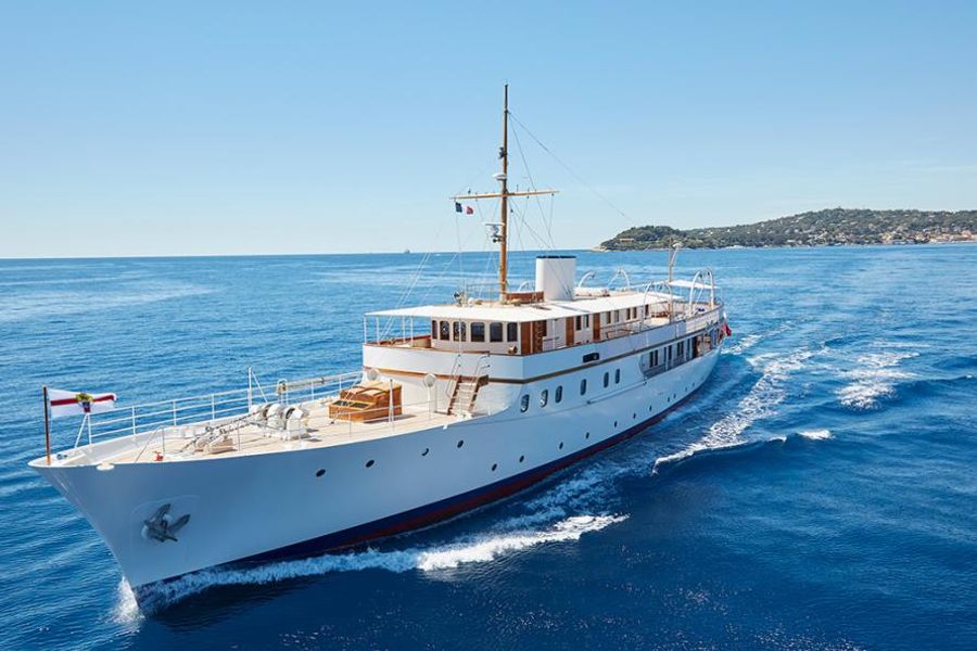 Pendennis Superyachts Shipyard And The Rise In Refit