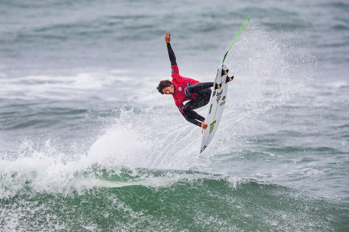 World's best aerial surfers lift off in France at Red Bull Airborne