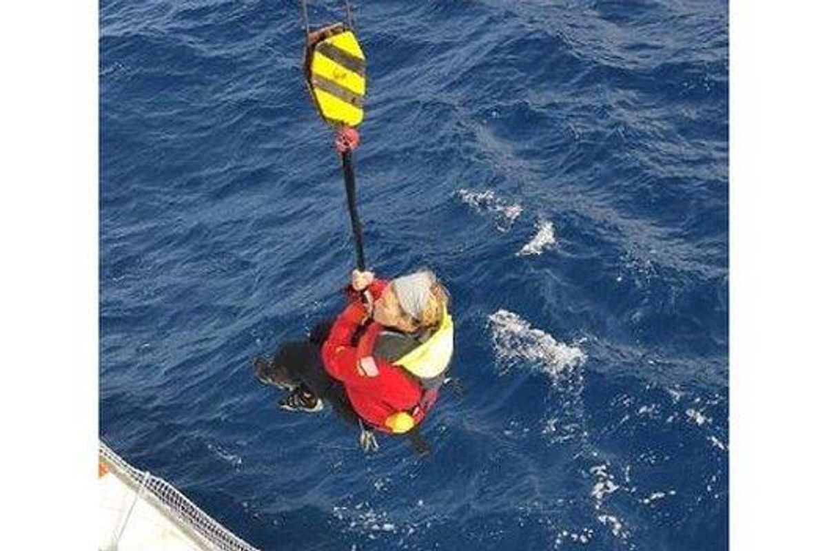 Golden Globe Race sailor Susie Goodall rescued by 40,000-tonne cargo ship